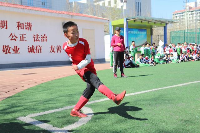 27岁男子崇州鸡冠山落水，搜救仍在进行